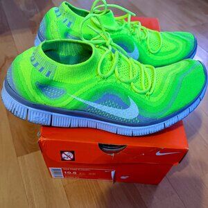 Nike Free Flyknit 5.0 - Rare & Discontinued - Size 10.5 US